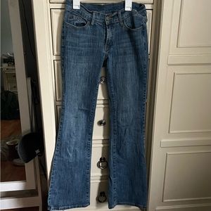 BRANDY MELVILLE BRIELLE FLARE JEANS